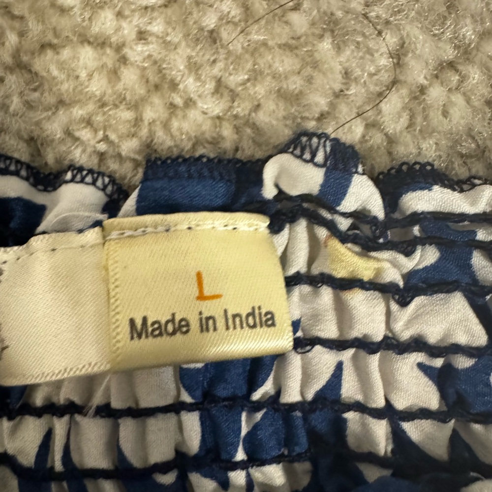 Navy and White wide legged pants with elastic waistband. size L - Picture 7 of 7